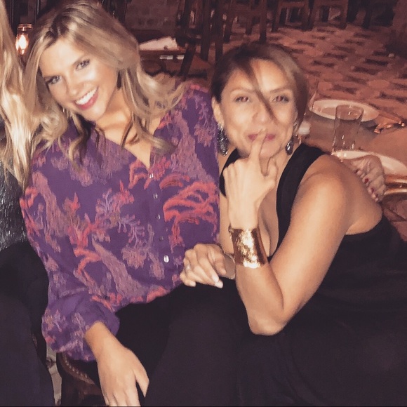 ❤️ Meet your posher ❤️ - Picture 2 of 6